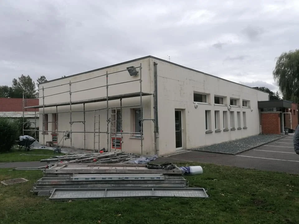 Bâtiment avant ravalement